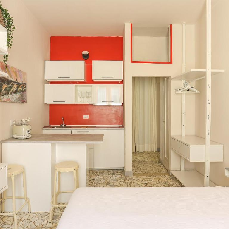 The Red Loft in Ponte Vecchio - One-Bedroom Apartment - 2