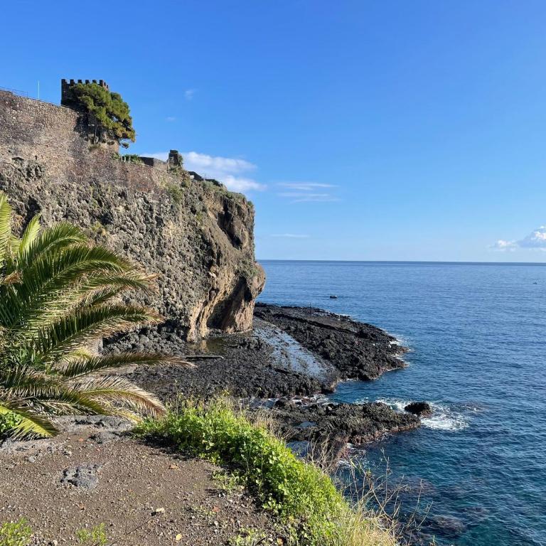 donna serena Aci Castello - Two-Bedroom House - 17