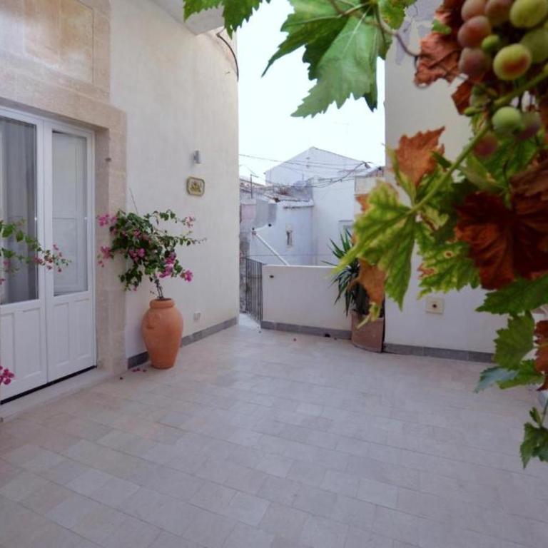 Hotel Gargallo - Suite con 2 Camere da Letto - 1