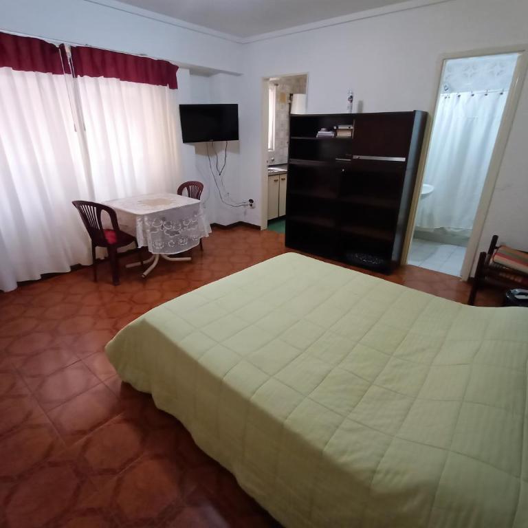 EFDEPARTAMENTOS plaza colon monoambiente - Apartamento - 1