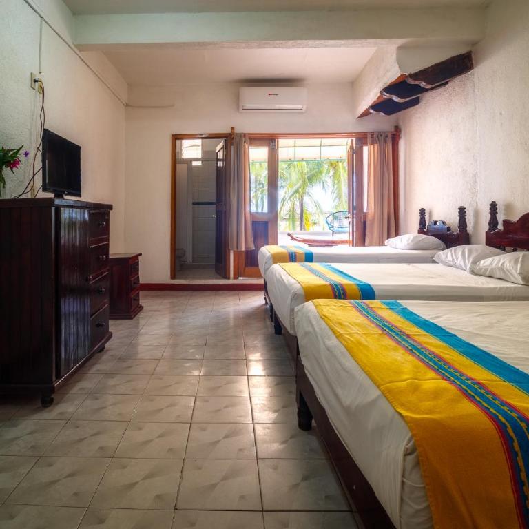 Hotel y Bungalows Acuario - Habitación Familiar Superior - 1