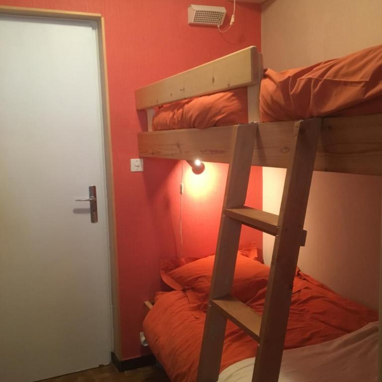 Serre-Chevalier-Chantemerle. Studio Plein Sud 4per - Appartement 1 Chambre - 11