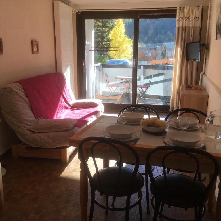 Serre-Chevalier-Chantemerle. Studio Plein Sud 4per - Appartement 1 Chambre - 3