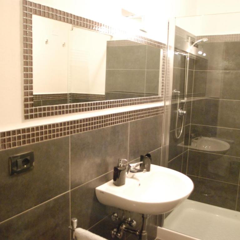 B&B Fiera Maglo' - Camera Quadrupla Luxury - 3