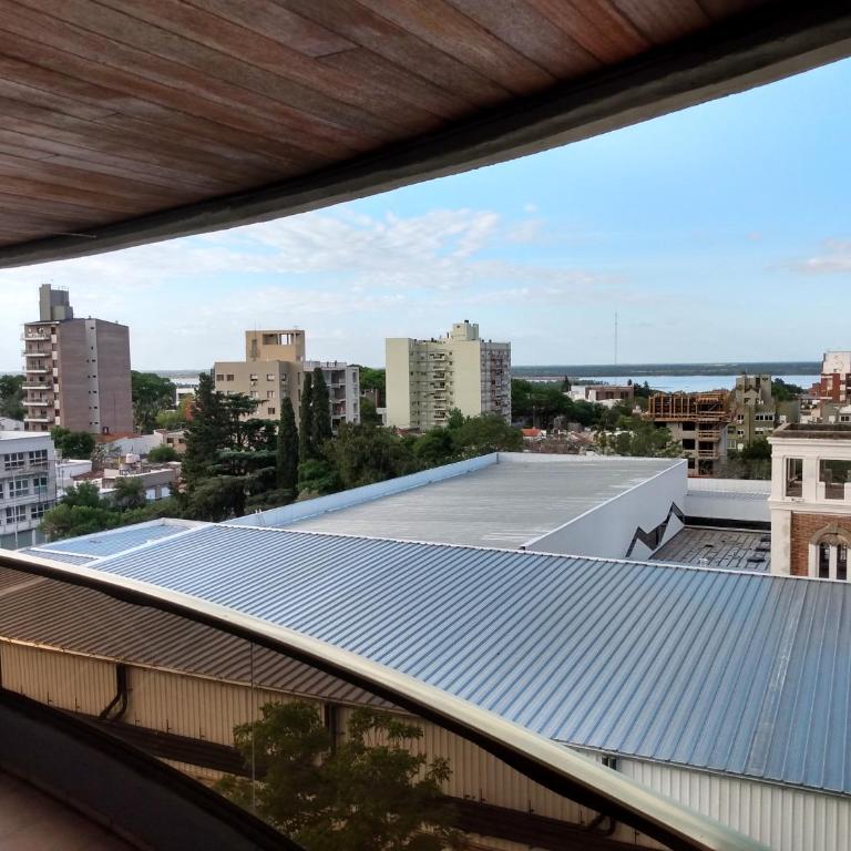 Excelente departamento, a metros del Shopping Paso del Paraná, vista al río Paraná, cochera techada privada - silencio - ideal para descansar - barrio residencial - Apartamento de 1 dormitorio - 17