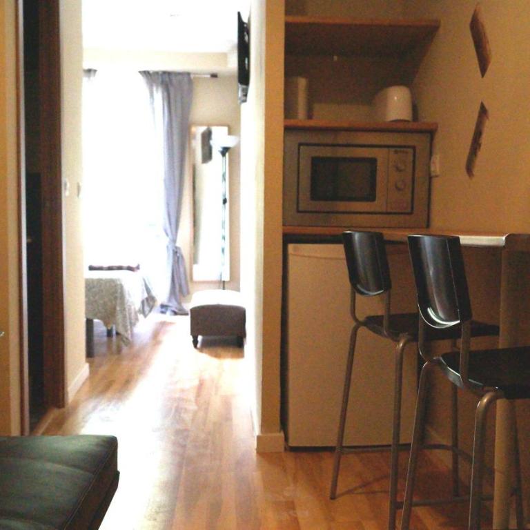 Good-Home Paseo de Gracia - Double Room with Private Bathroom - 3