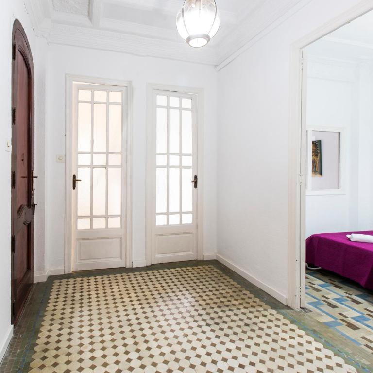 Total Valencia Terrace - Five-Bedroom Apartment with Terrace - 17