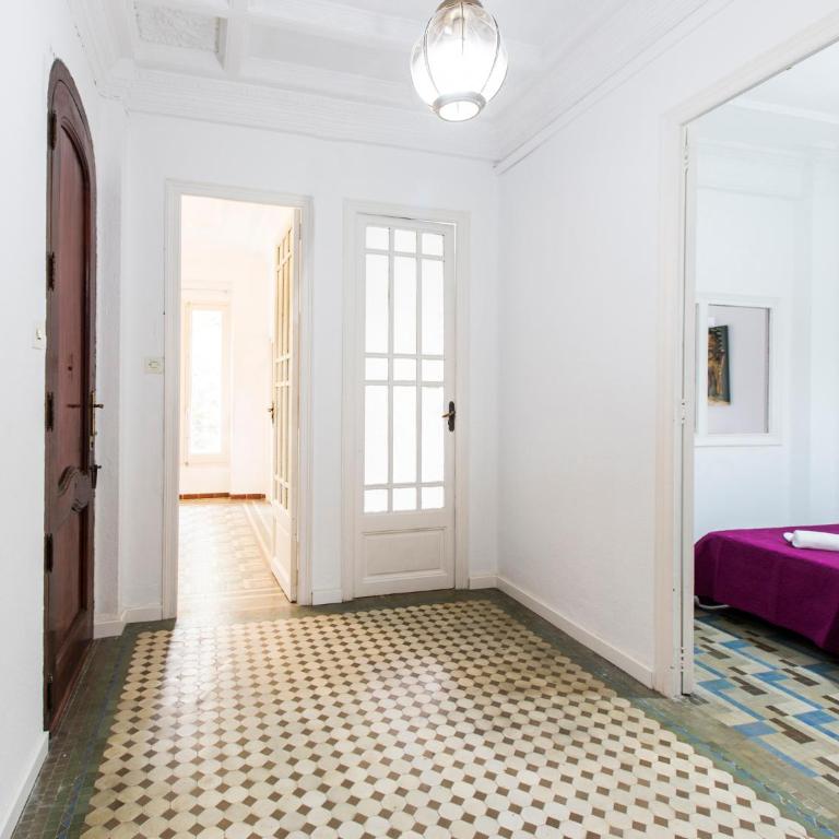 Total Valencia Terrace - Five-Bedroom Apartment with Terrace - 16