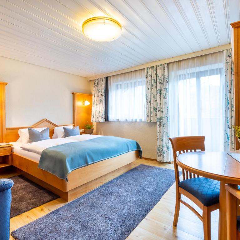 Sportpension Bergblick - Doppelzimmer mit Balkon - 17