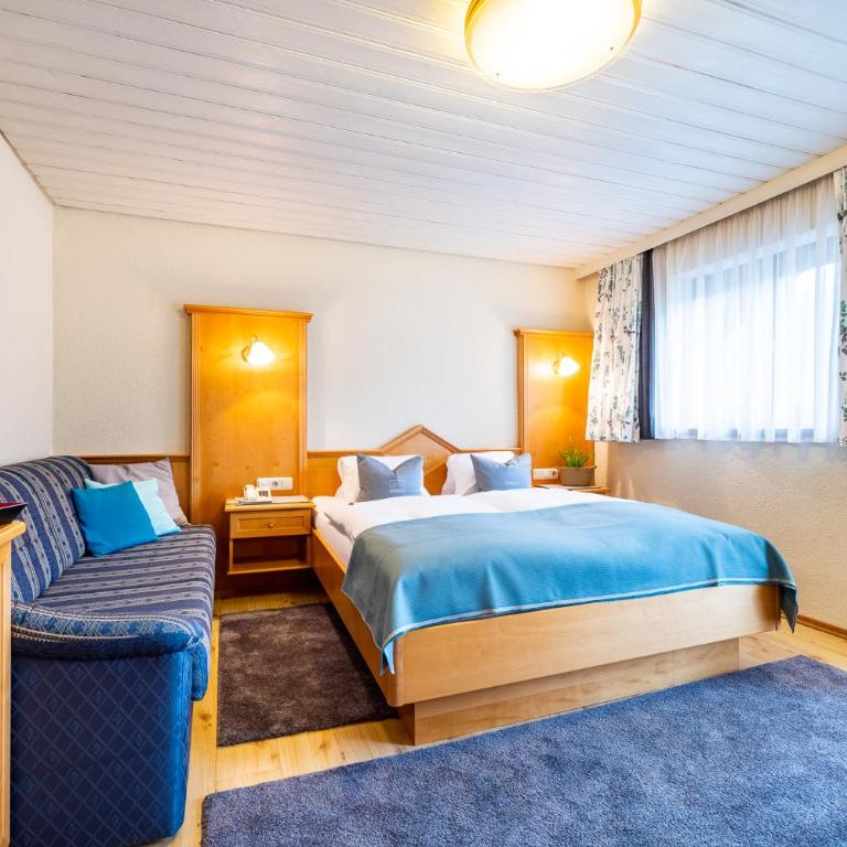 Sportpension Bergblick - Doppelzimmer mit Balkon - 18