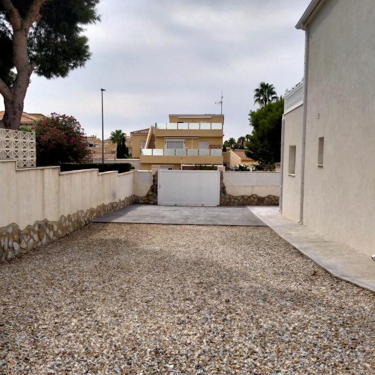 Villa Luxueuse HIVA OA à 3 min à pied de la plage - Villa - 55