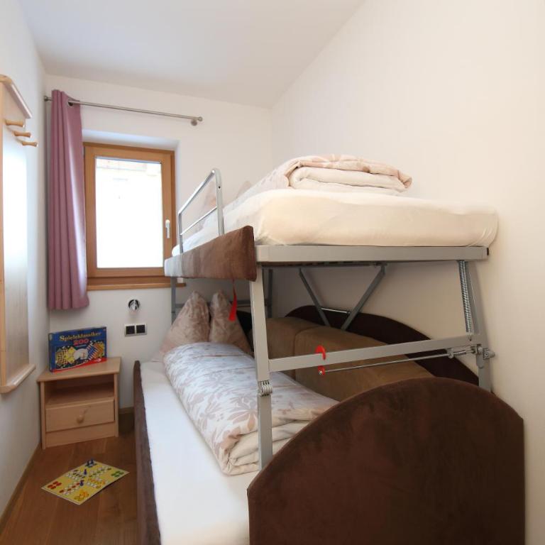 Rodererhof - Two-Bedroom Apartment - 10