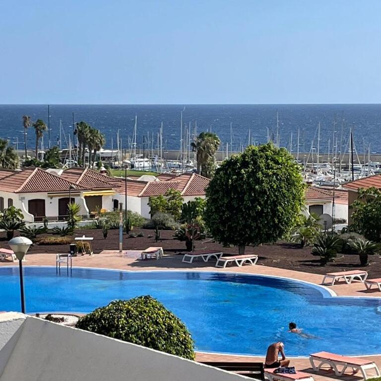 DeLuxe Apt. 110qm+Terrasse 60qm Pool WIFI Golf Yachthafen - Apartamento de 2 dormitorios - 1
