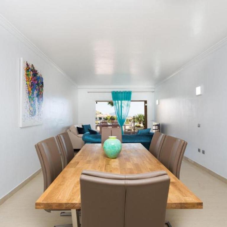 DeLuxe Apt. 110qm+Terrasse 60qm Pool WIFI Golf Yachthafen - Apartamento de 2 dormitorios - 3