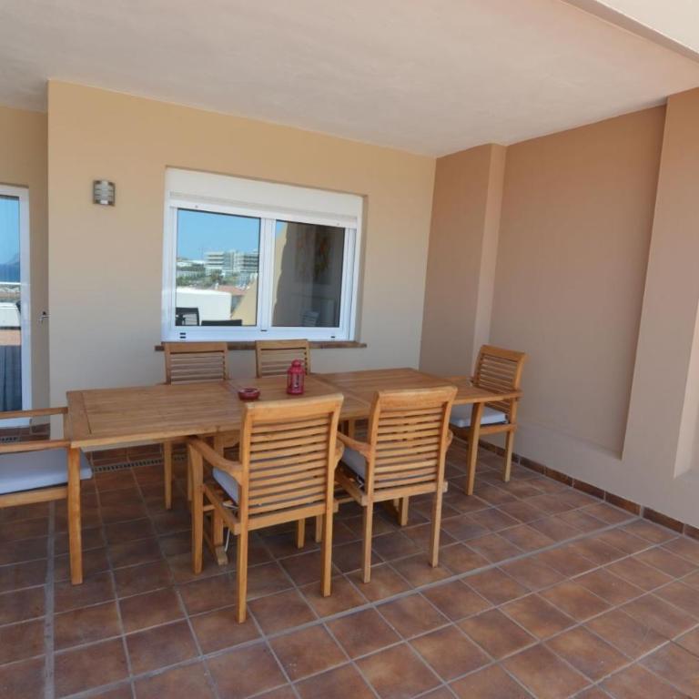 DeLuxe Apt. 110qm+Terrasse 60qm Pool WIFI Golf Yachthafen - Apartamento de 2 dormitorios - 4