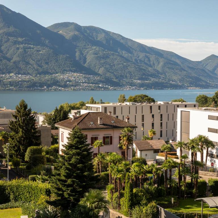 Smart-HOTEL MINUSIO, a Swiss Quality Hotel - Camera Matrimoniale con Balcone e Vista Lago - 3