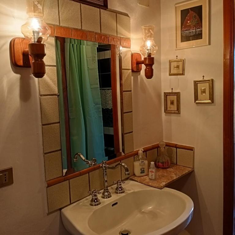 B&B Bellavista - Camera Matrimoniale con Bagno Privato - 5