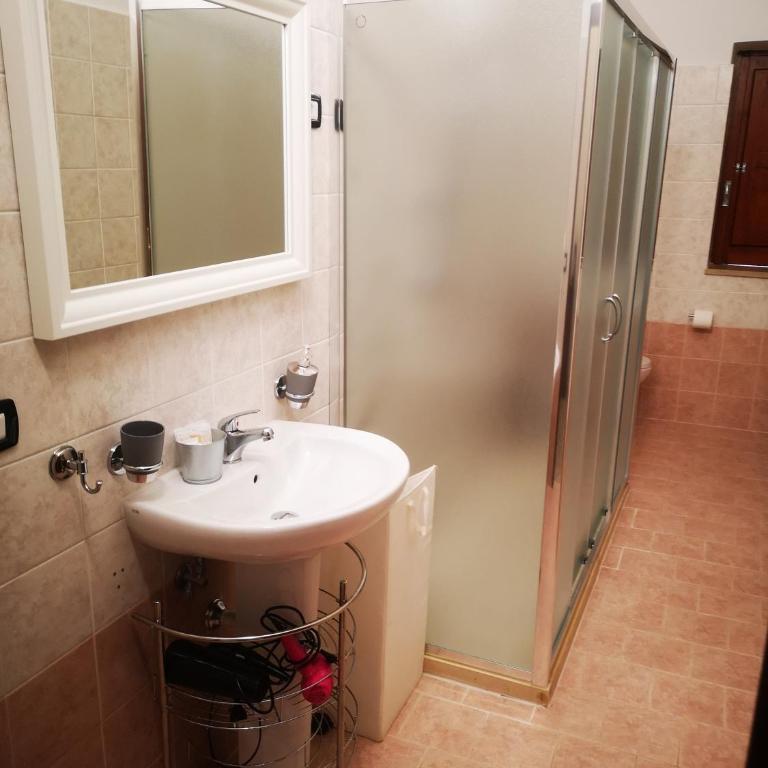 Villa Turicchio - Double Room with Private External Bathroom - 11