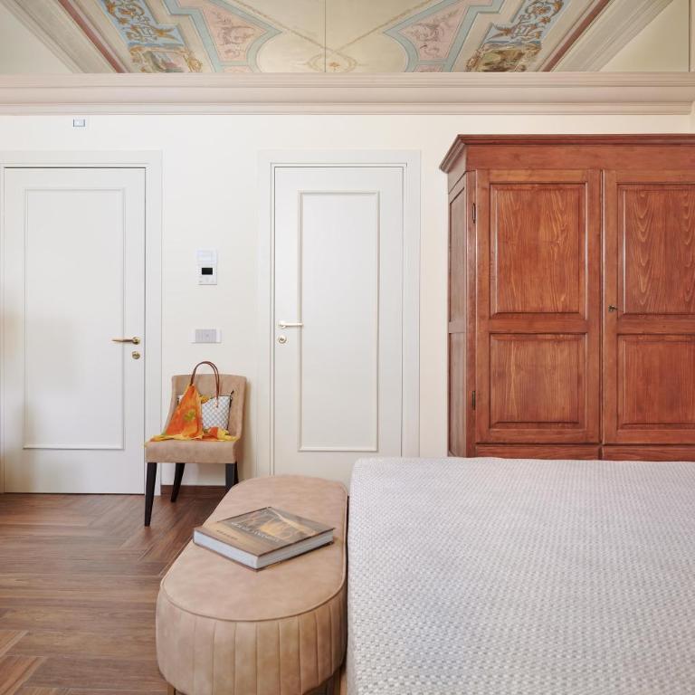 Residenza Mondragone - Camera Queen Deluxe - 3