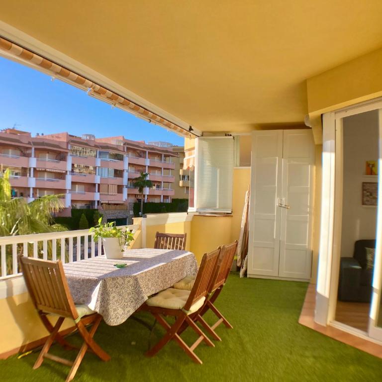 SOLANA Montecañada - Apartamento de 2 dormitorios con balcón y terraza - 24