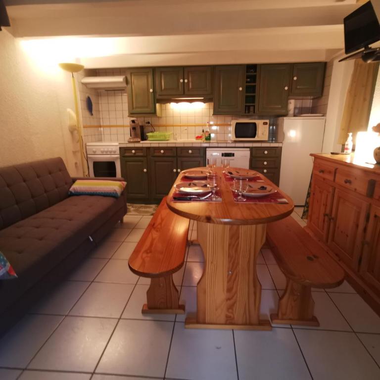 Les Lavandines -Coquette Maison de Vacances - 400 m de la plage - Grande Terrasse - 2 chambres - 2 salles de bain - Tout confort - Maison 2 Chambres - 10