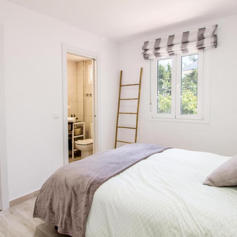 Perfectly located beachside apartment in Elviria Marbella - Apartamento de 2 dormitorios - 6