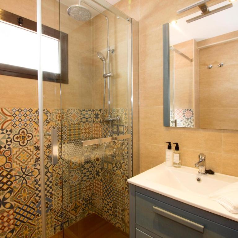 Perfectly located beachside apartment in Elviria Marbella - Apartamento de 2 dormitorios - 9