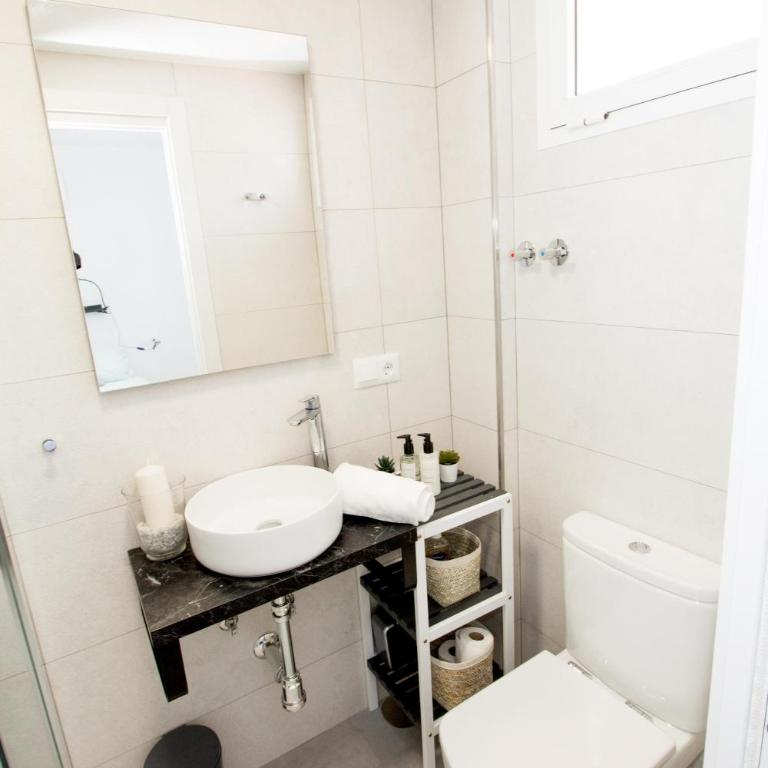 Perfectly located beachside apartment in Elviria Marbella - Apartamento de 2 dormitorios - 24