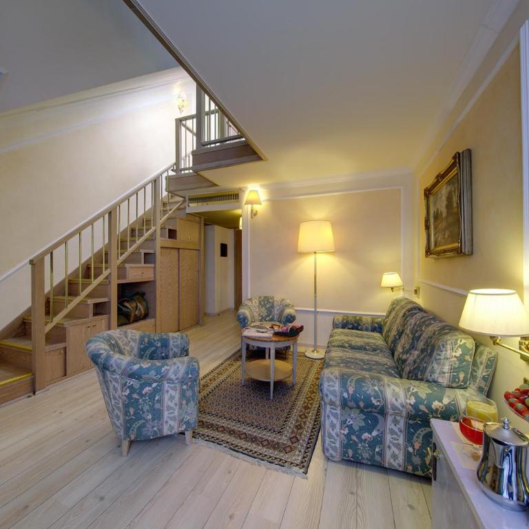 Hotel Simplon - Family 3 Deluxe Mountain side - 5