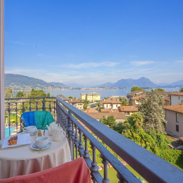 Hotel Simplon - Family 3 classic with lake or side pool view - 8