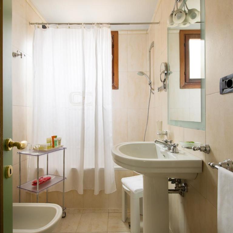Hotel Carlton On The Grand Canal - Junior Suite - 4
