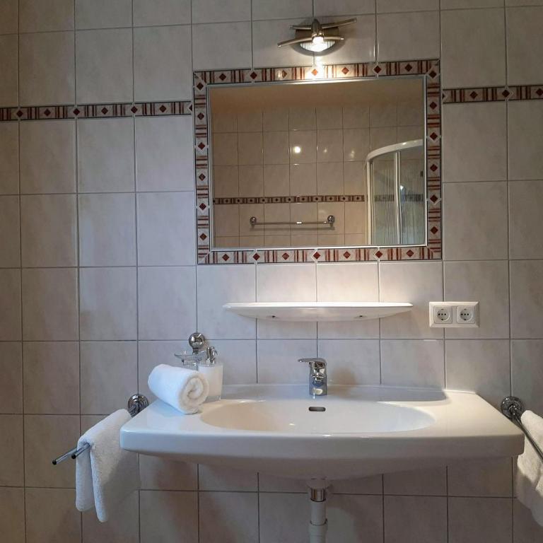 Ferienwohnung Aschaber - Apartment mit Dusche - 13