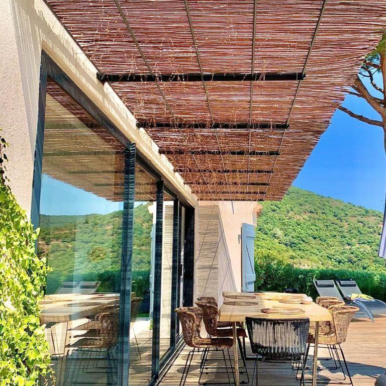 Découvrez la Villa « The View » - Villa - 52
