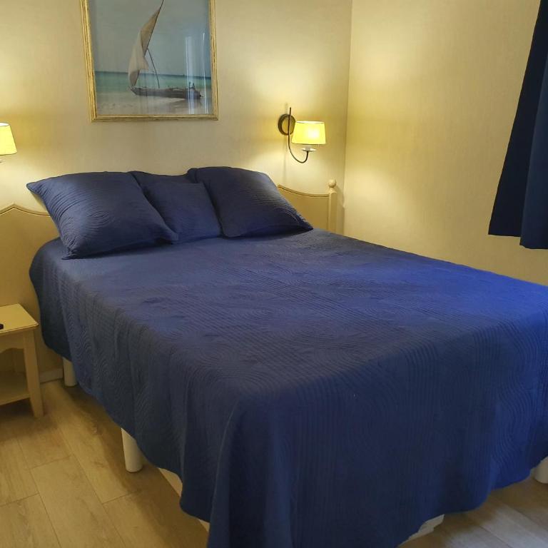 Les ISSAMBRES appart 6 pers grande terrasse superbe vue mer et golfe de saint Tropez, piscine - Appartement 2 Chambres - 20