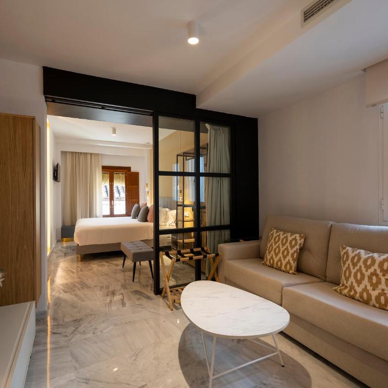 CALM SUITES Molino Corteza del Carmen - Penthouse Apartment with Views to the Cathedral - 26