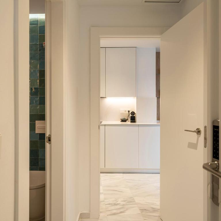 CALM SUITES Molino Corteza del Carmen - Penthouse Apartment with Views to the Cathedral - 32