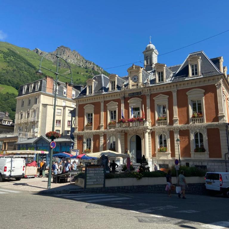 Le Navarre, charmant T2 familial bien équipé en rdc , en centre-ville Cauterets - Apartment - Ground Floor - 38