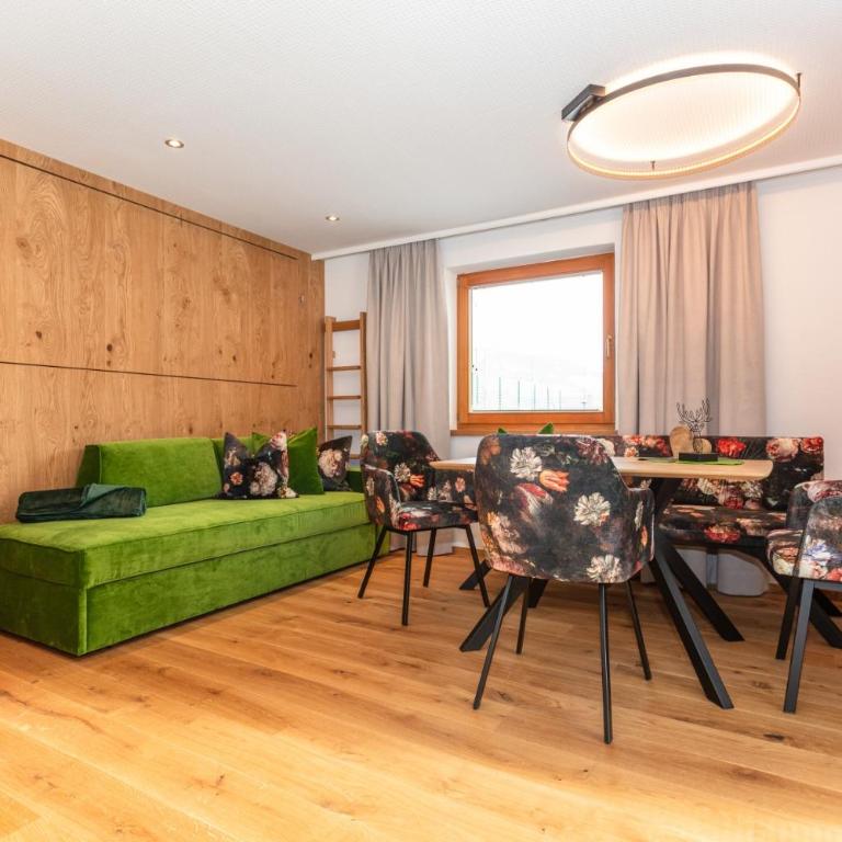 Wanderhotel Kirchner - Apartment mit Balkon - 6