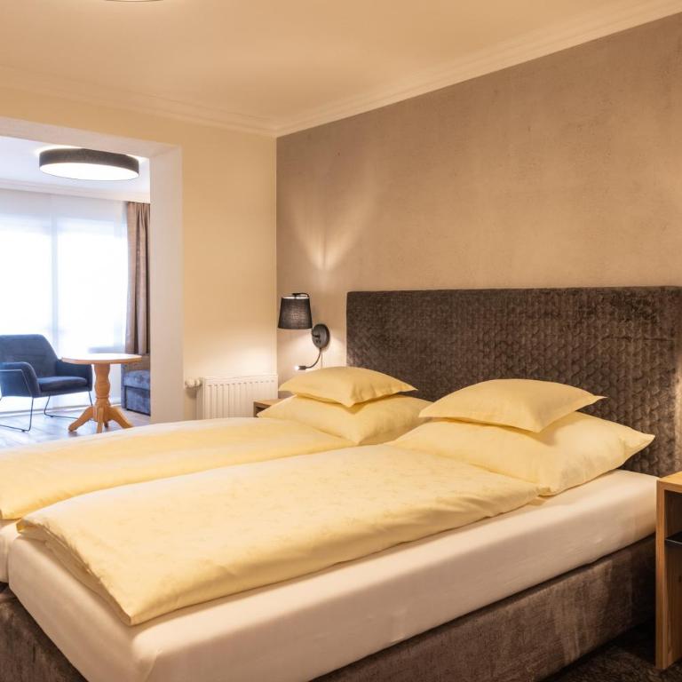Glanz & Glory Hotel - Deluxe Junior Suite - 4