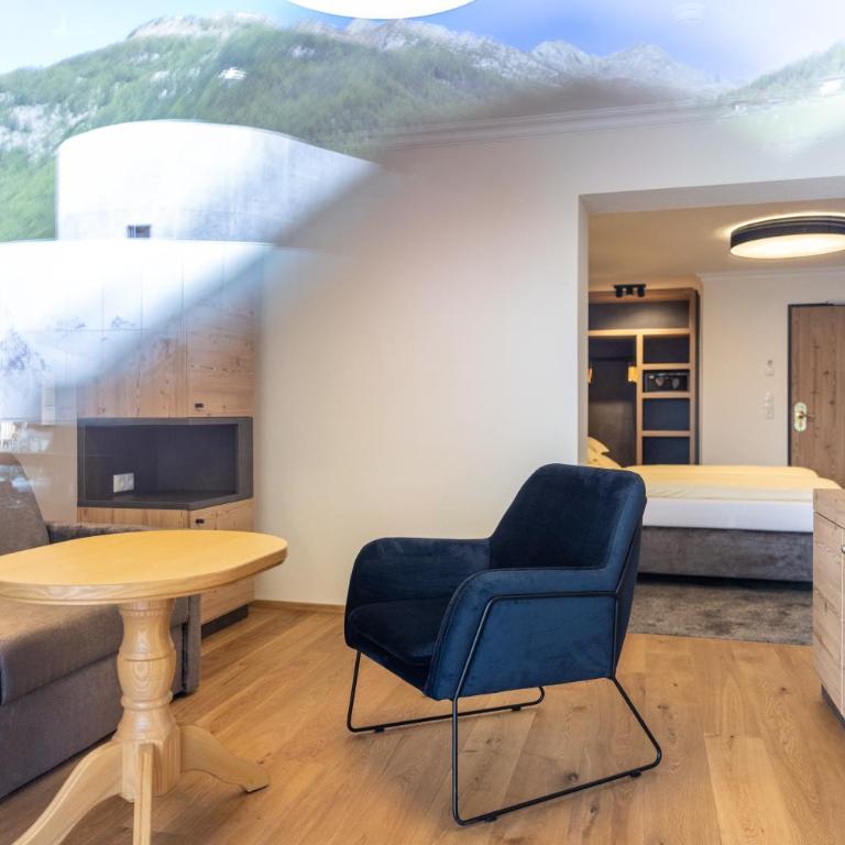 Glanz & Glory Hotel - Deluxe Junior Suite - 3