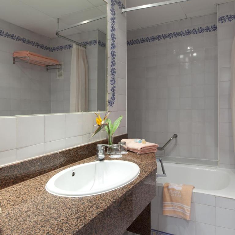 Playasol - Chambre Double ou Lits Jumeaux - 4