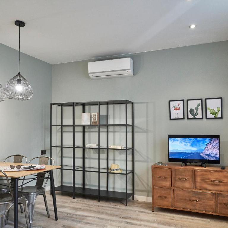 Cathedral Apartments - One-Bedroom Apartment - 4