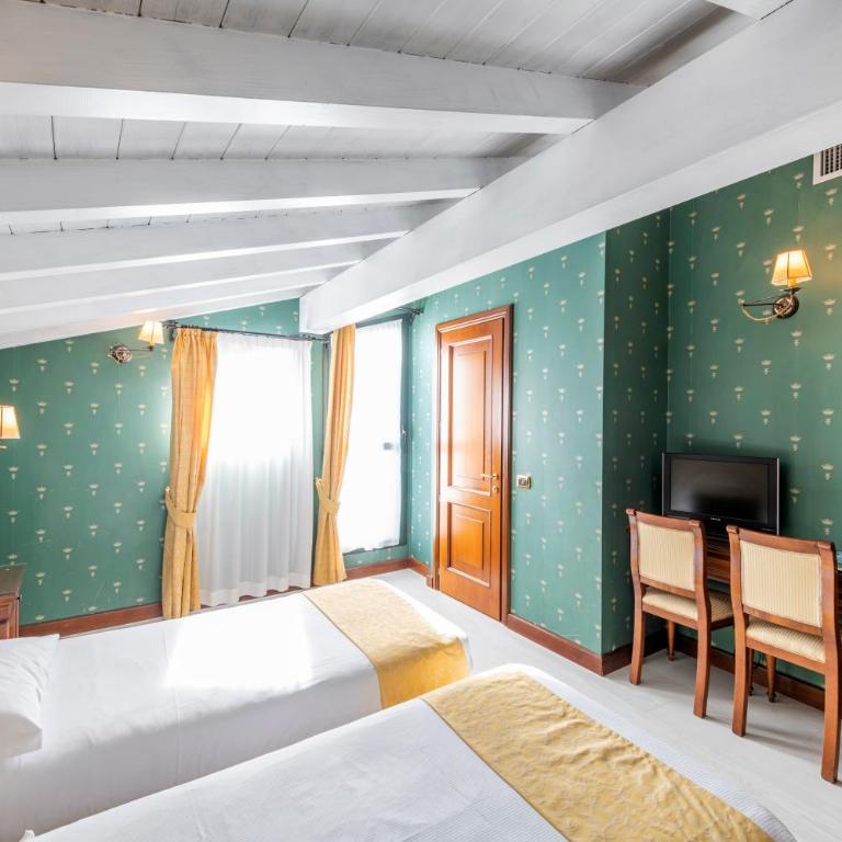 Hotel Du Lac Menaggio - Camera Matrimoniale con Vista Lago e Terrazza - 11