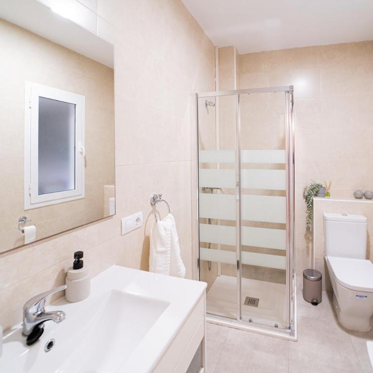 Expoholidays - General Tamayo PARKING gratis - Apartamento de 3 dormitorios - 9