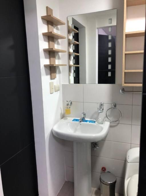 2 room department (5 people). Private exclusive area in Guayaquil - Apartamento de 2 dormitorios - 26