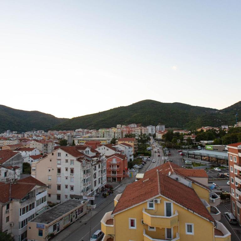 Penthouse Lamela Budva - One-Bedroom Apartment - 30