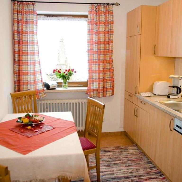 Ferienwohnungen am Westernberg inkl. Chiemgaukarte - Apartment - 3