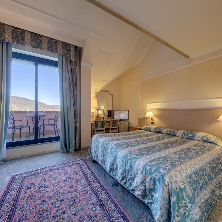 Hotel Simplon - Family 3 standard on the back - 1
