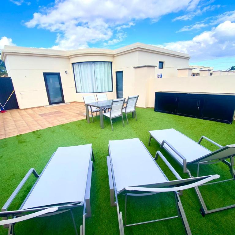 Riviera Park Bungalow (RPB), 2 Bedrooms, 1 Bathroom, Ground Floor - Two-Bedroom Apartment - 1