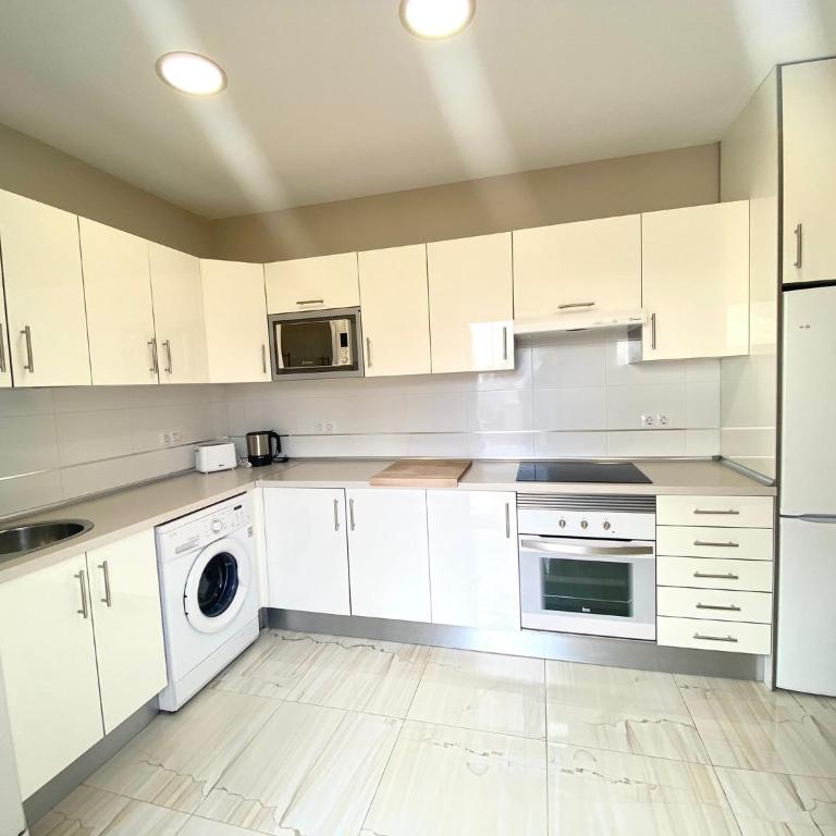 Riviera Park Bungalow (RPB), 2 Bedrooms, 1 Bathroom, Ground Floor - Two-Bedroom Apartment - 5